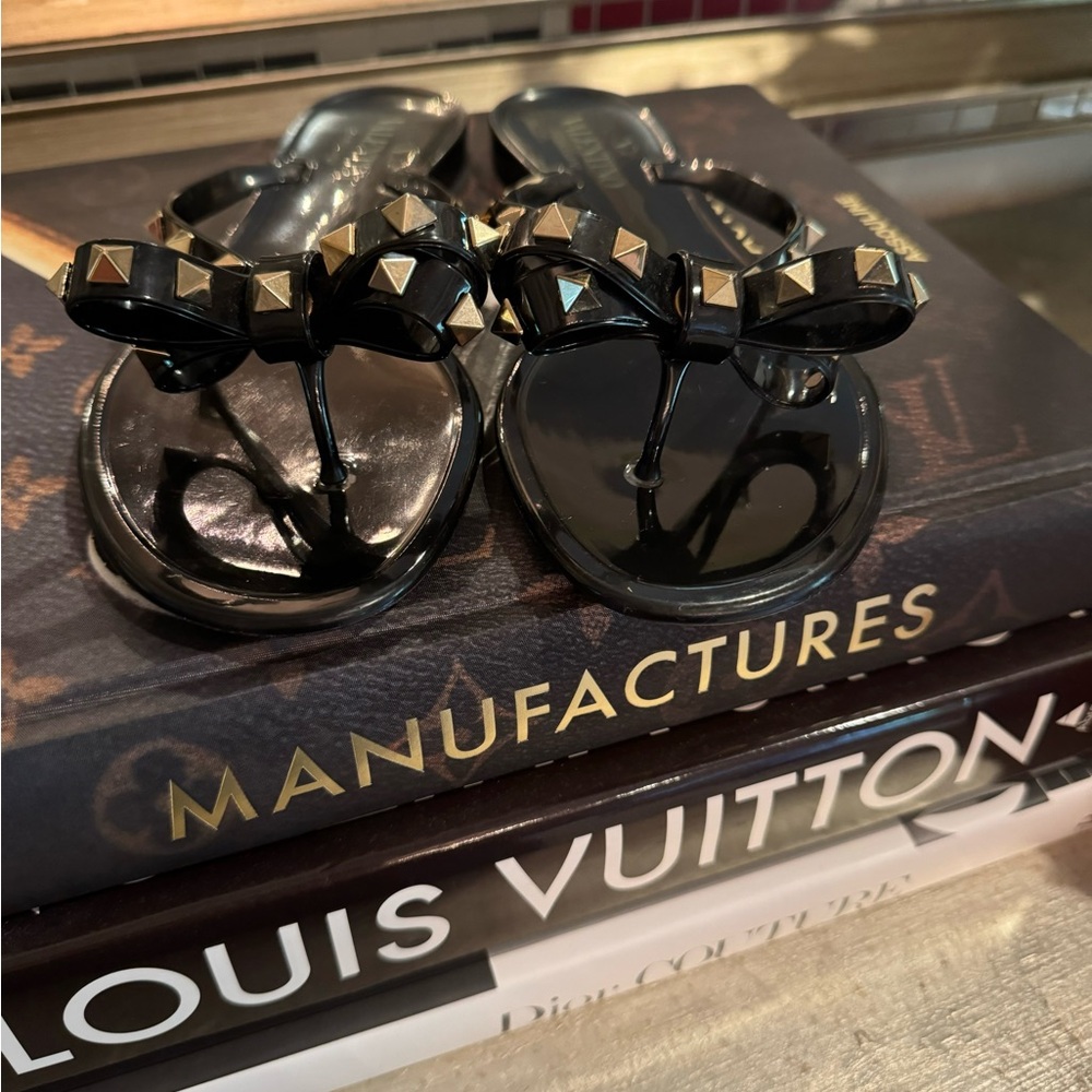 VALENTINO RUBBER ROCKSTUD THONG - Picture 2 of 8